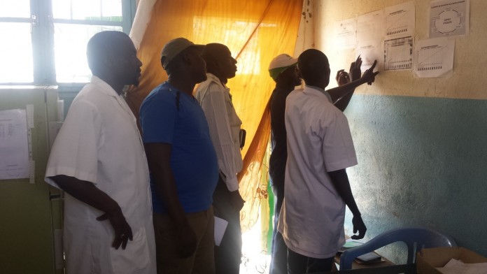 Discussions autour de la courbe de vaccination